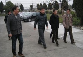 領(lǐng)導(dǎo)蒞臨小區(qū)檢查、指導(dǎo)工作